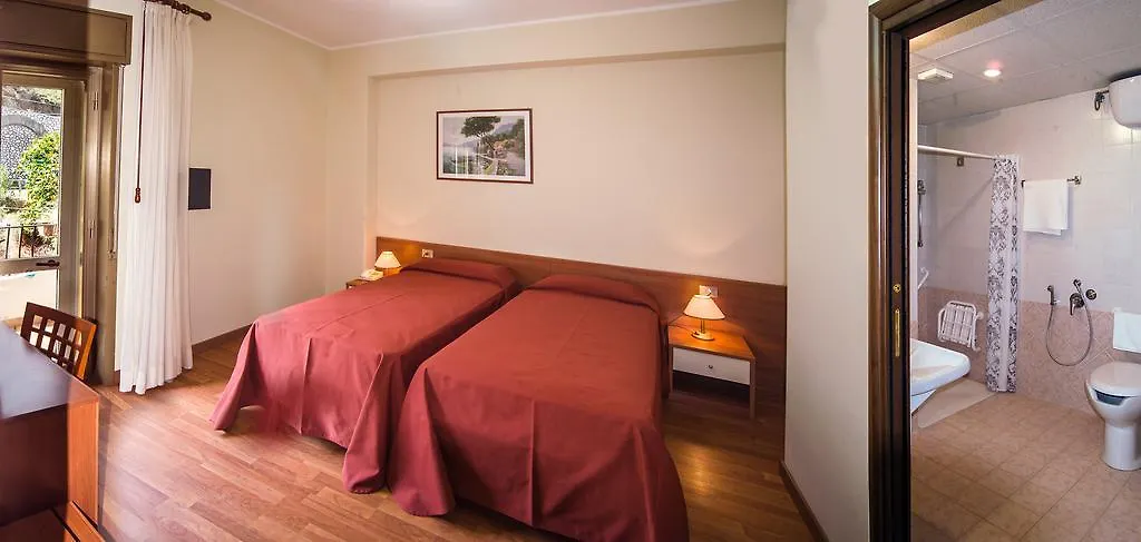 Hotel Delle Palme Летоянни 3*,